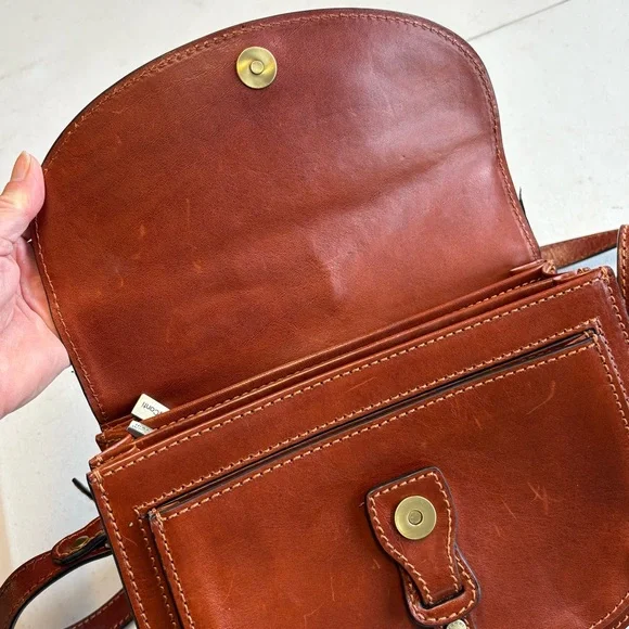 Gianni Conti Brown Leather Crossbody Saddle Bag Adjustable Strap - Picture 8 of 9